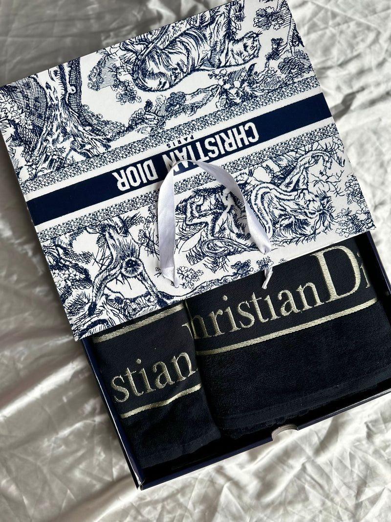 CD SİYAH HAVLU TAKIMI